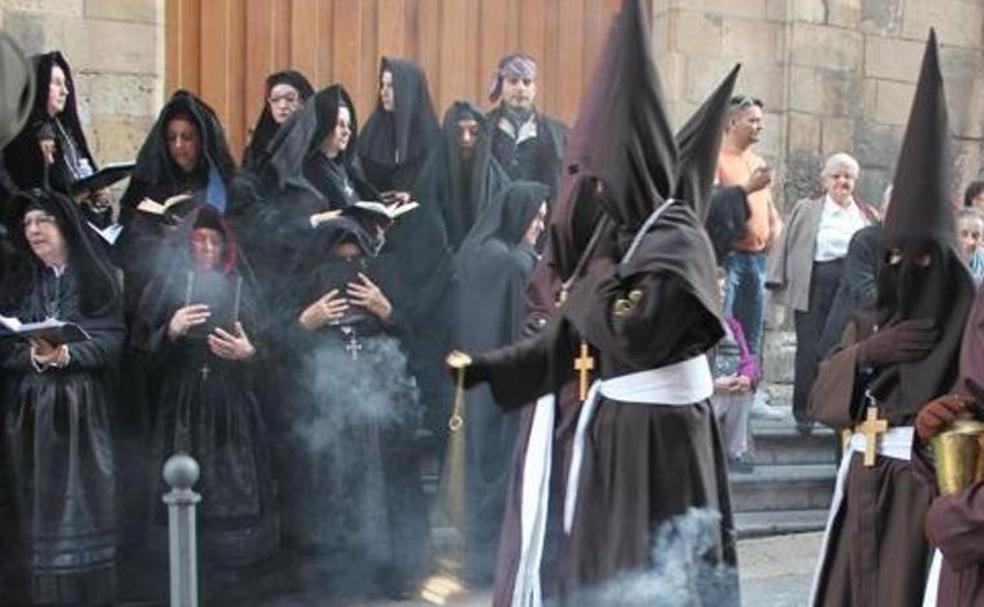 Instantánea captada un Martes Santo por las calles de León.