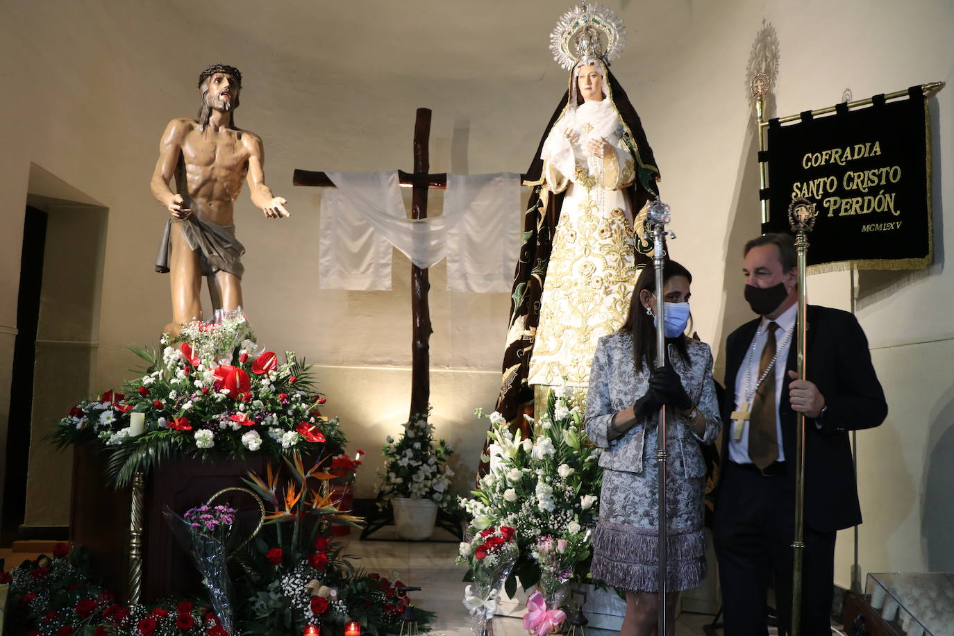 La Cofradía realiza una exposición en la iglesia con todas sus tallas.