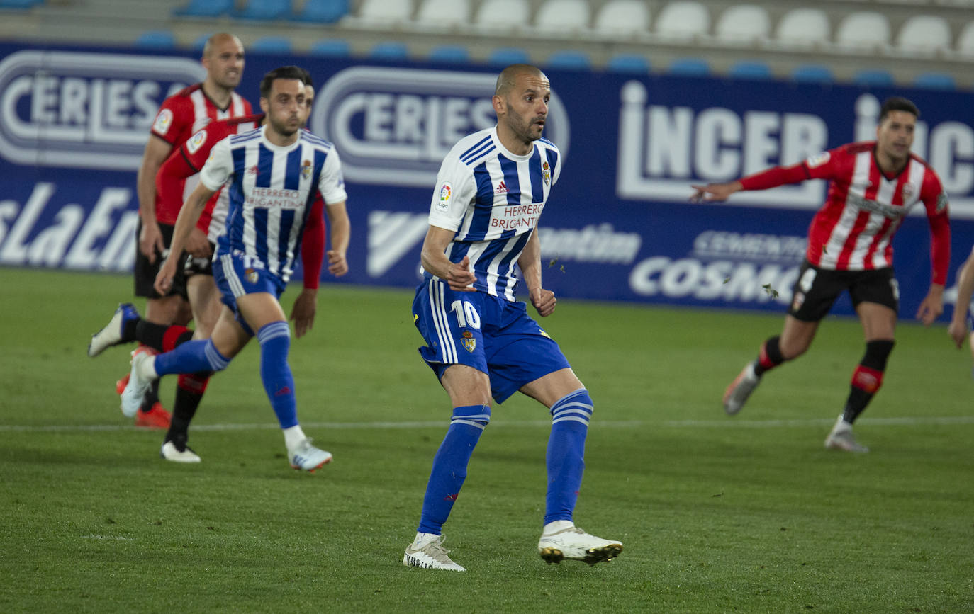 Fotos: Las imágenes del Deportiva-Logroñés