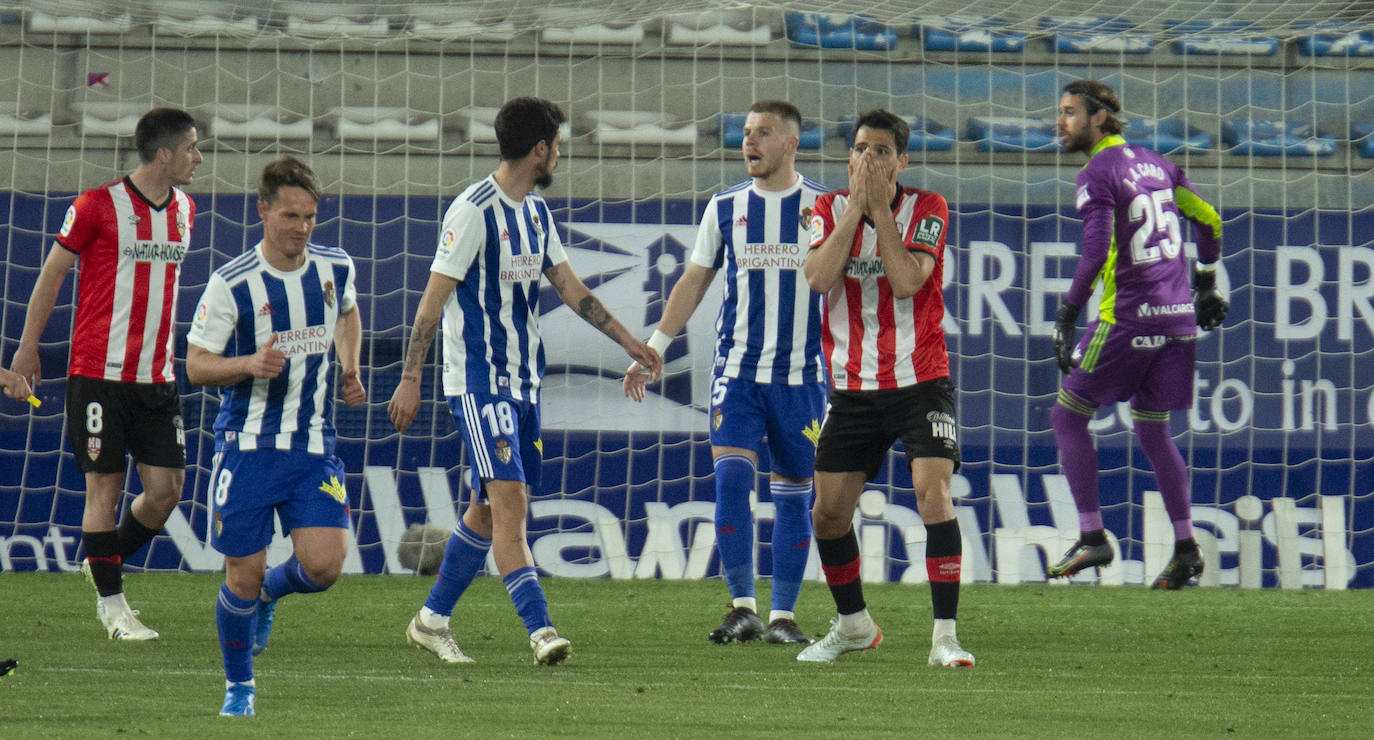 Fotos: Las imágenes del Deportiva-Logroñés