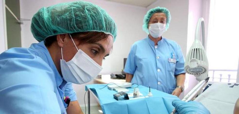 Una enfermera durante su jornada de trabajo.