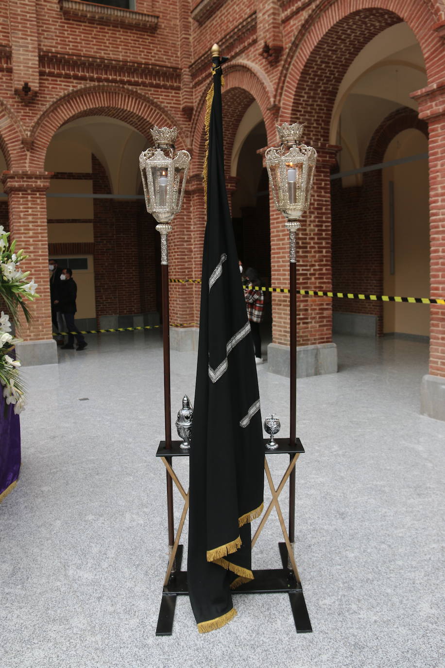 Fotos: Un Santo Entierro diferente pero emotivo