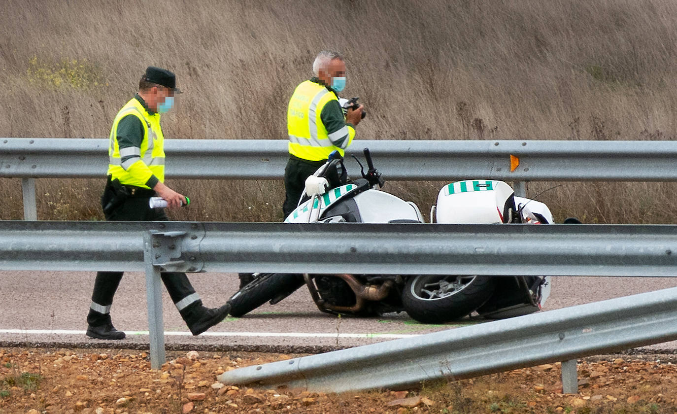 Fotos: Fallece un motorista de la Guardia Civil en Salamanca