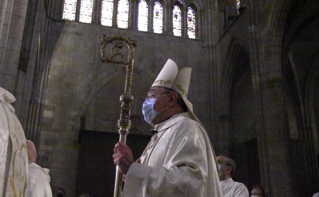 Galería. El acto se ha celebrado en la catedral con un aforo controlado. 