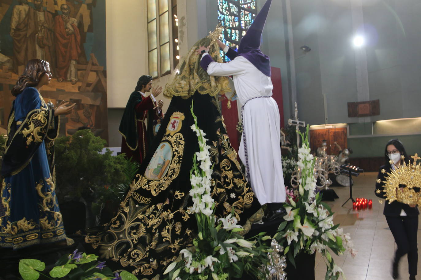 Fotos: «Capillos arriba hermano, Cristo ha resucitado»