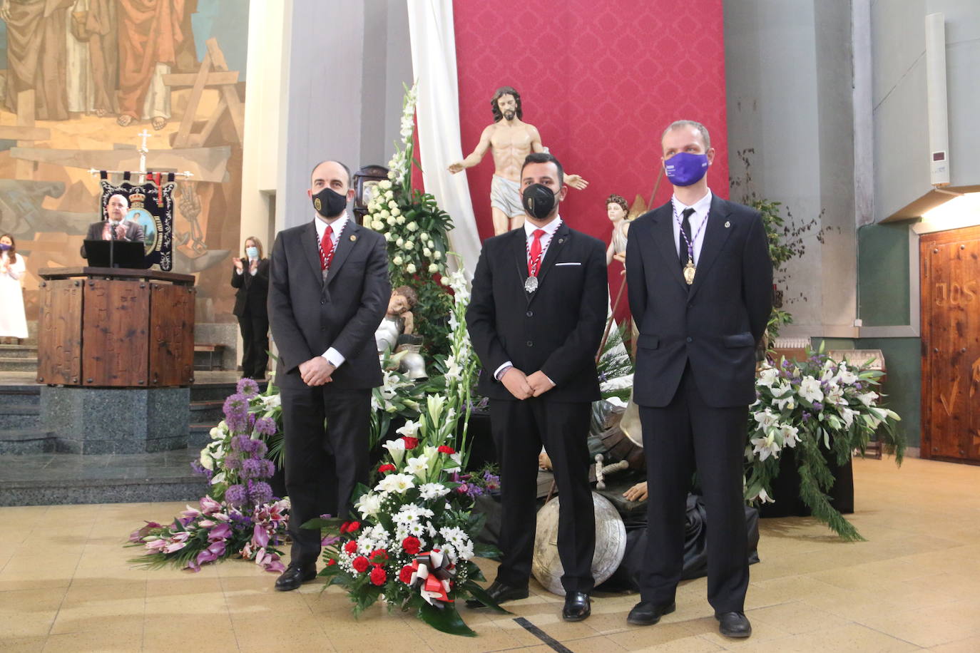 Fotos: «Capillos arriba hermano, Cristo ha resucitado»