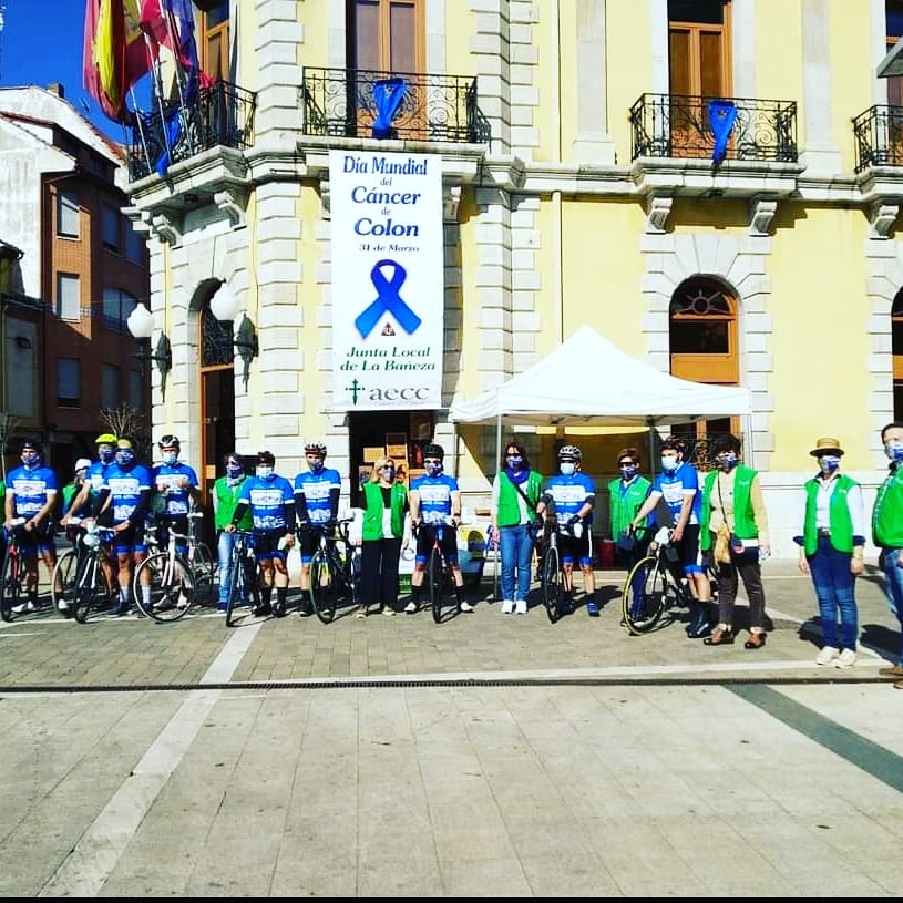 Grupo de leoneses que han participado en esta iniciativa solidaria.