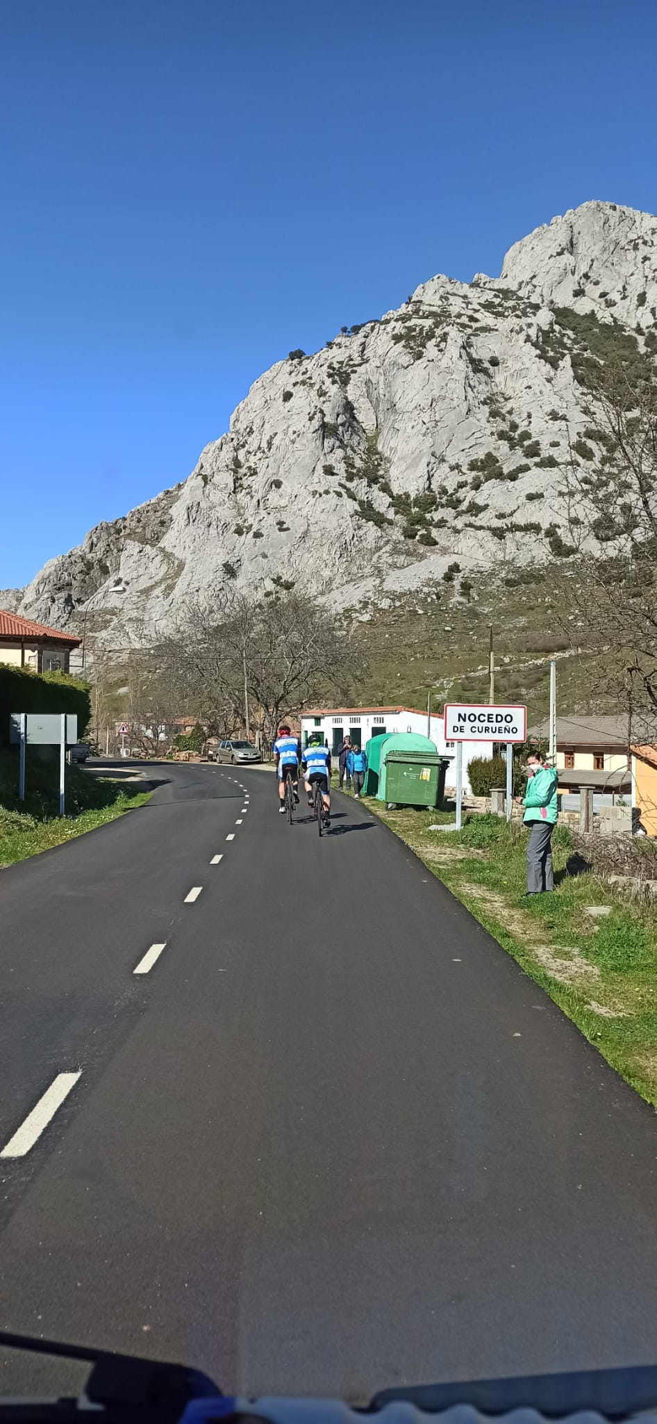 Grupo de leoneses que han participado en esta iniciativa solidaria.