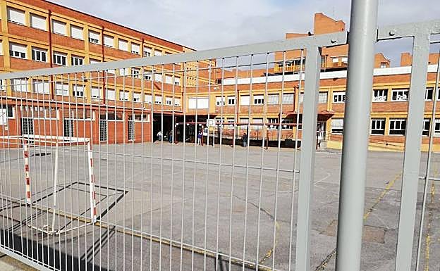 La Junta concede a 112 ayuntamientos de León una subvención global de 161.280 euros para los gastos de limpieza generados por la covid-19 en centros educativos