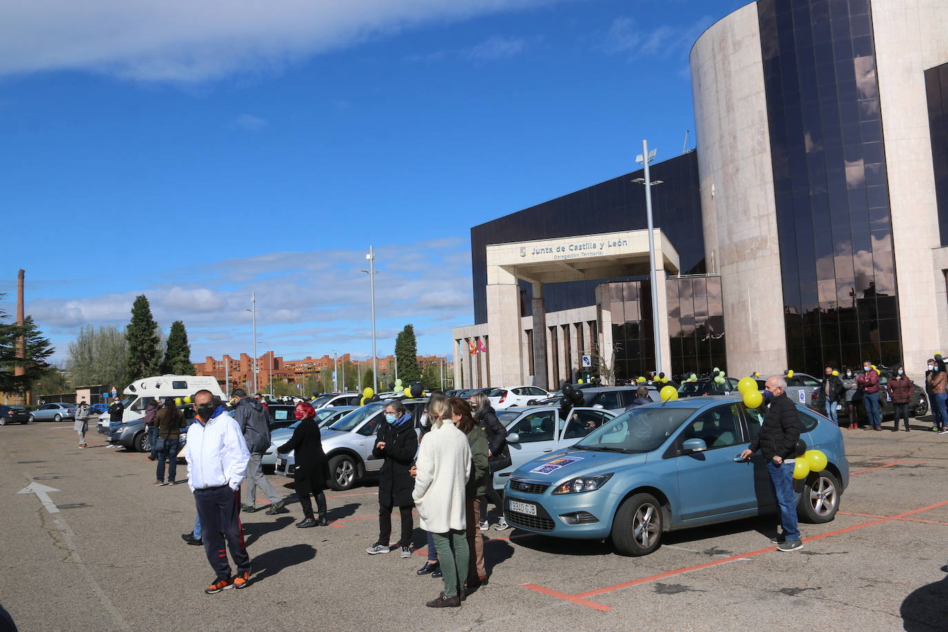 Los llamados fijos-discontinuos leoneses reclaman a las administraciones contratos fijos tras décadas en estas condiciones.