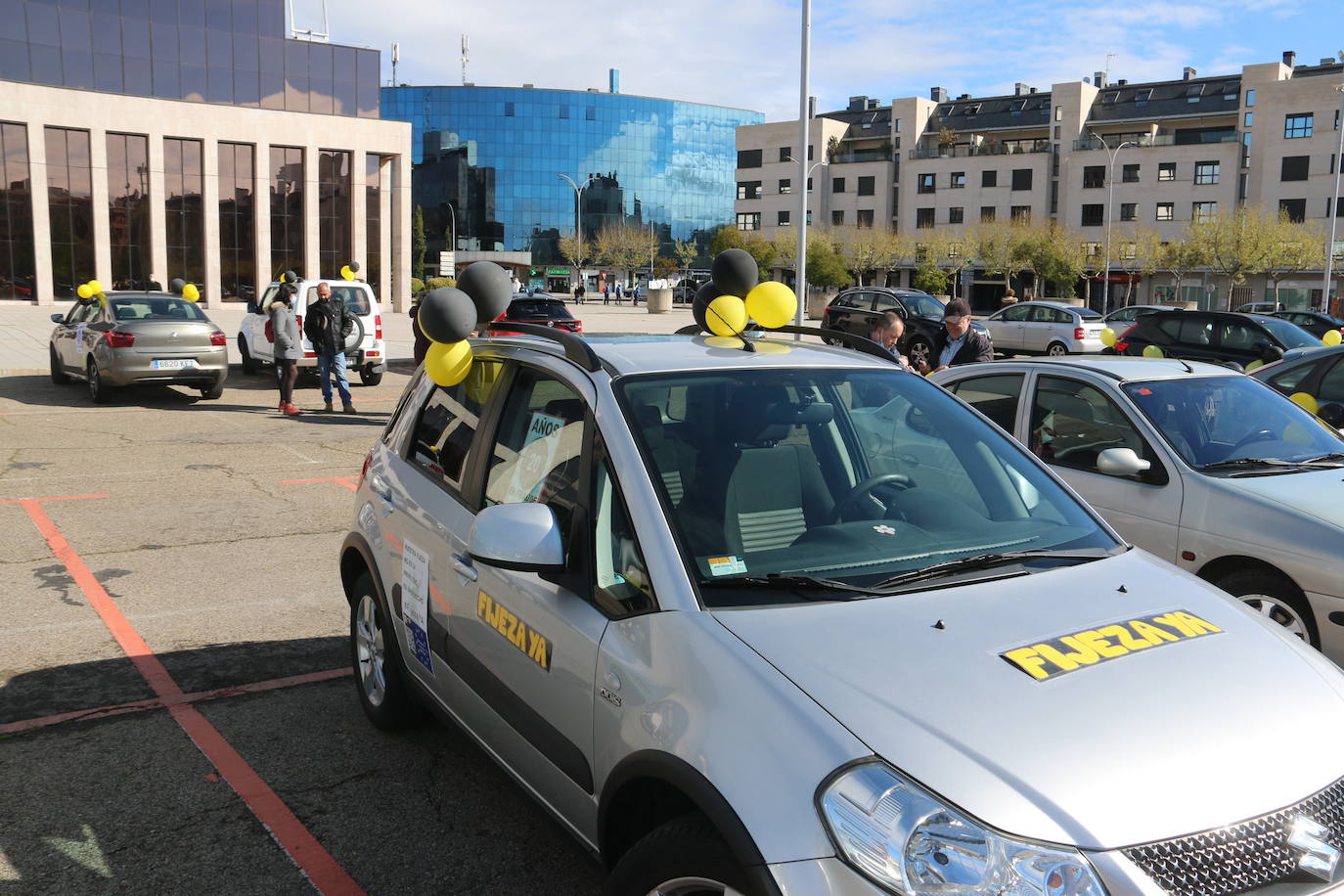 Los llamados fijos-discontinuos leoneses reclaman a las administraciones contratos fijos tras décadas en estas condiciones.