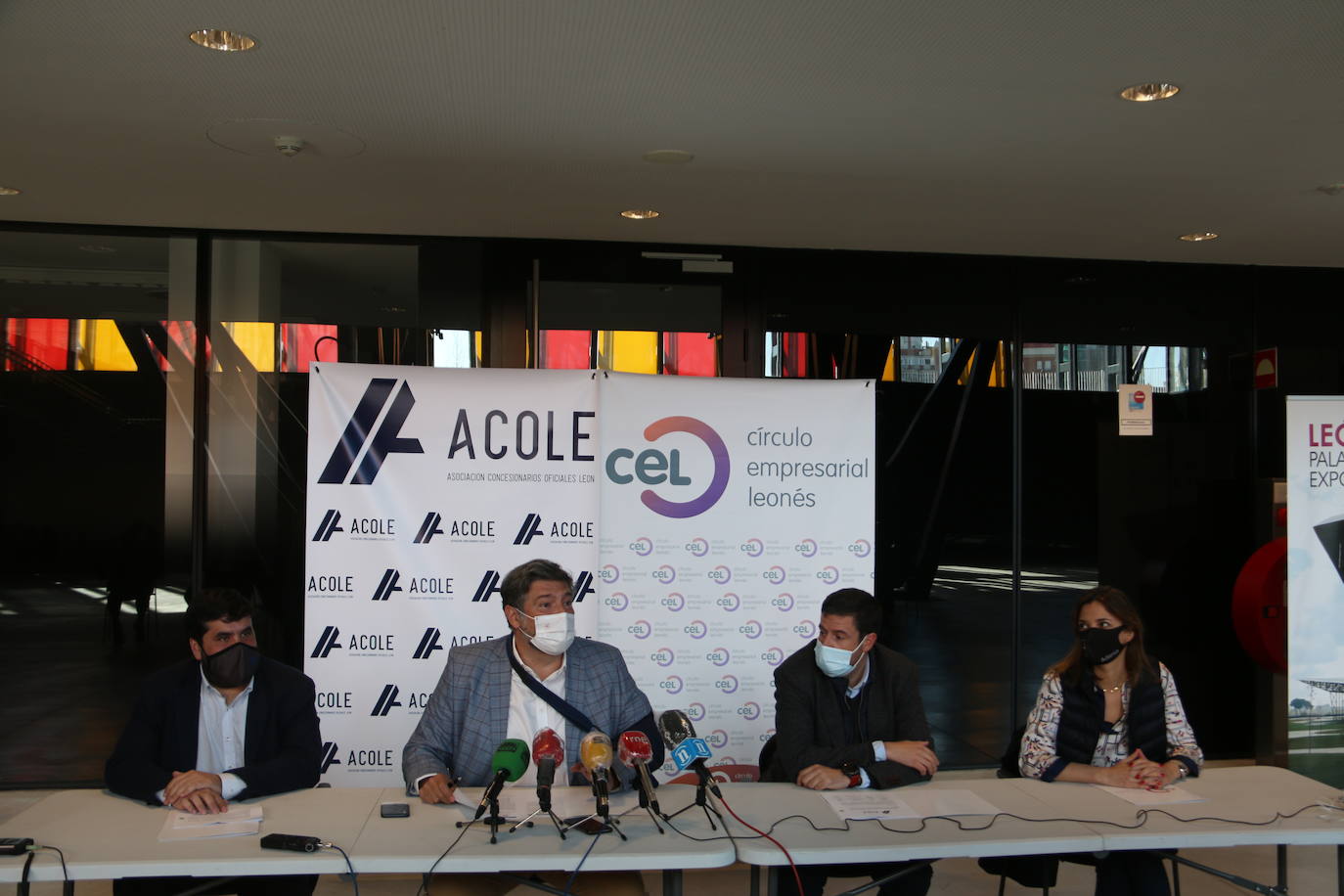 Presentación en el Palacio de Exposiciones de ACOLE