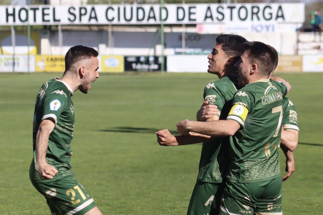 El conjunto maragato superó con autoridad al Numancia B en la tercera jornada de la segunda fase de la temporada