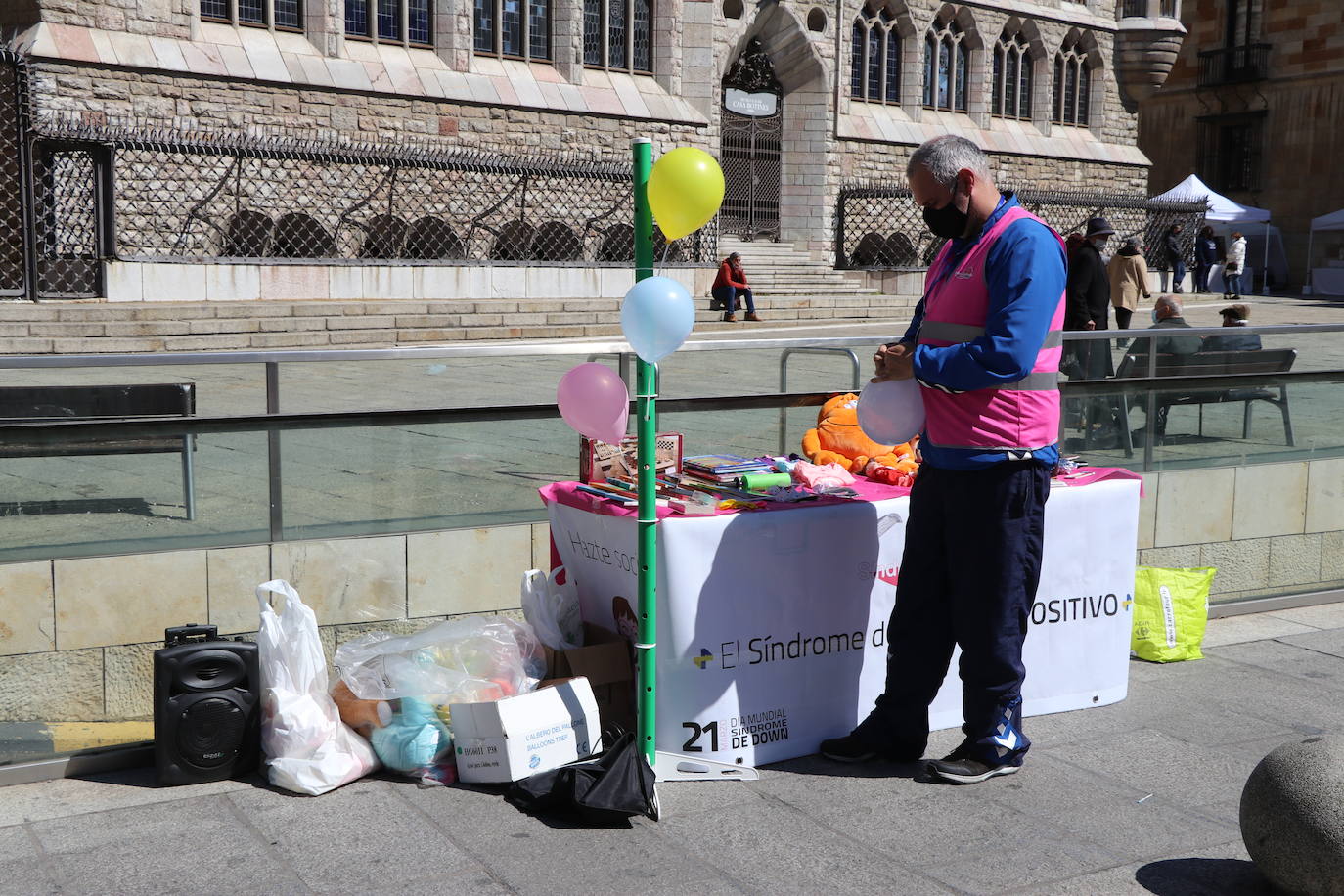 Fotos: &#039;Síndrome Contenta&#039; informa de su actividad en las calles de León