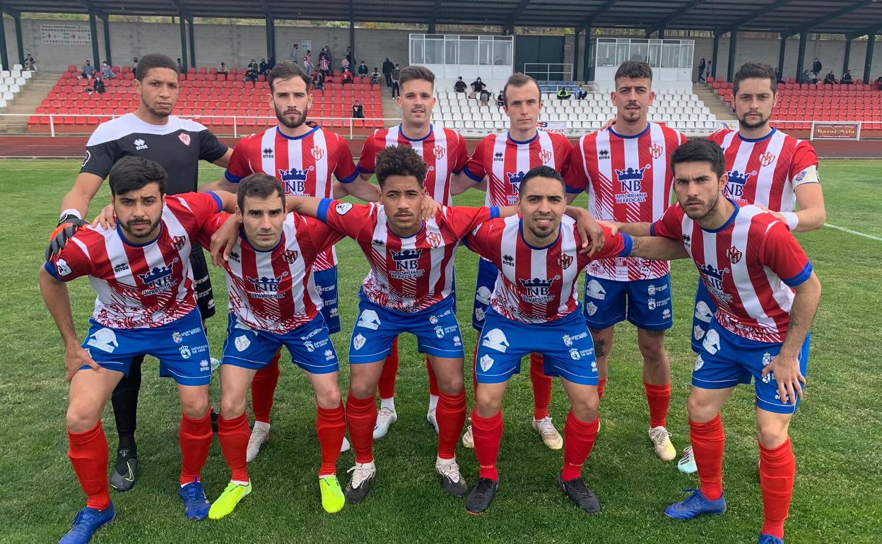 Formación de Atlético Bembibre ante el Mirandés B.