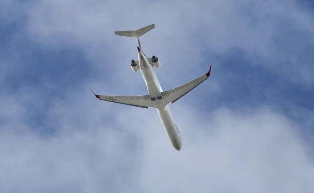 Un avión de Air Nostrum en pleno vuelo. 