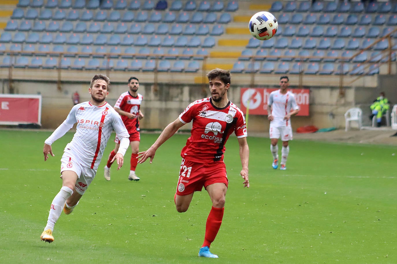 Leoneses y charros se enfrentaron en el Reino de León en una nueva jornada de Segunda División B.