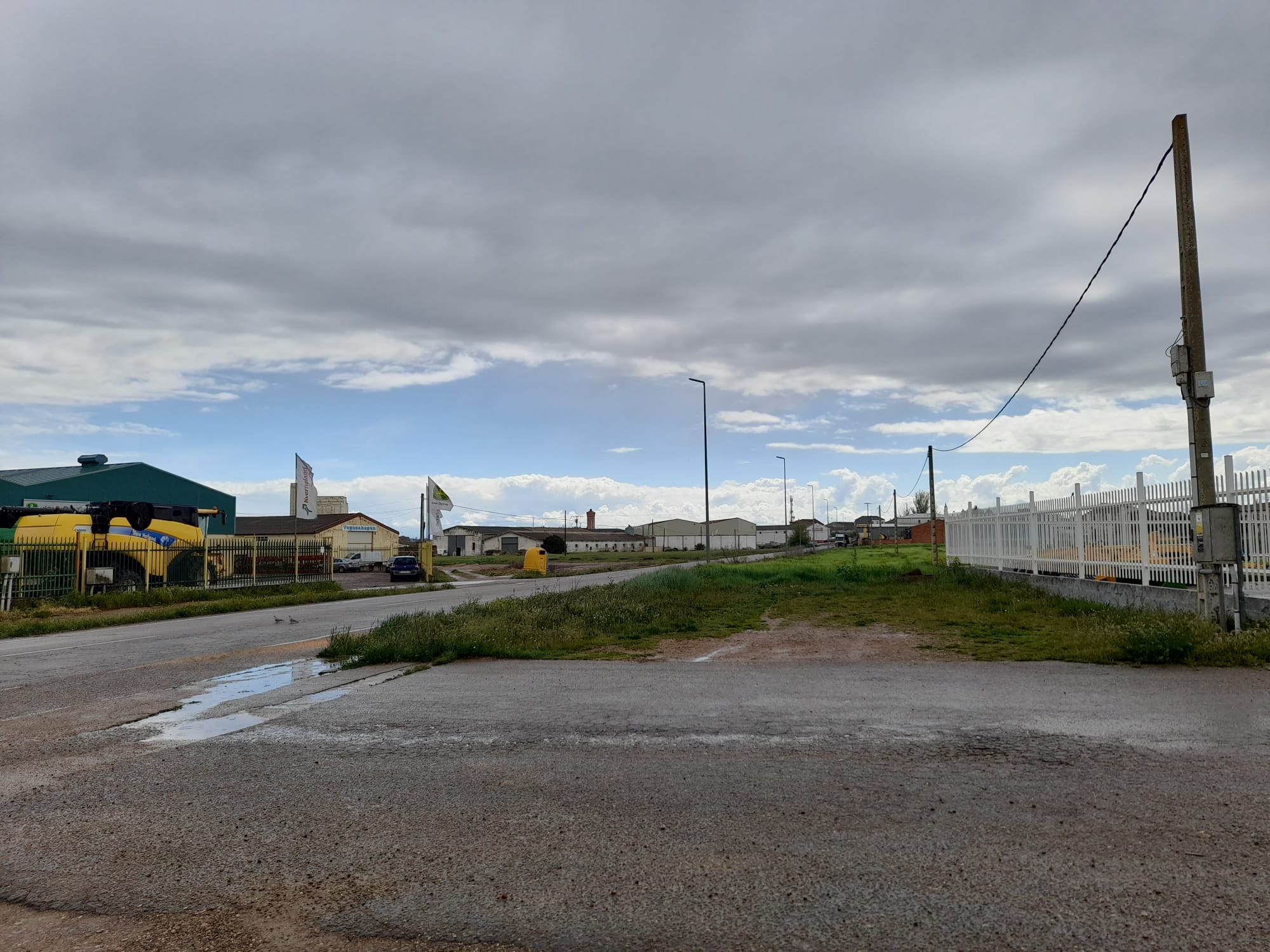 Fotos: Sahagún acerca facilidades a las empresas de su polígono