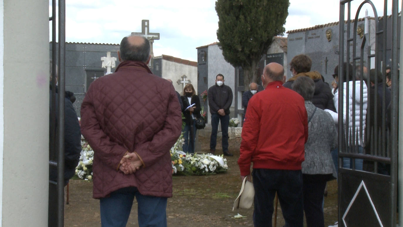 Roberto Fraile ya descansa en Valdespino Cerón. 