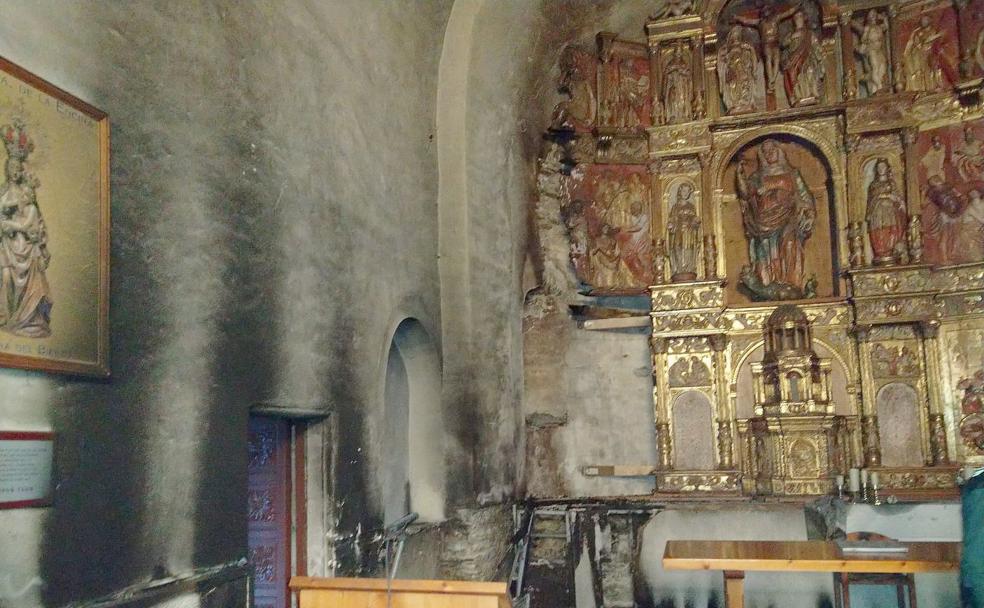 Estado del retablo mayor de la Iglesia de Santa Marina de Balboa.