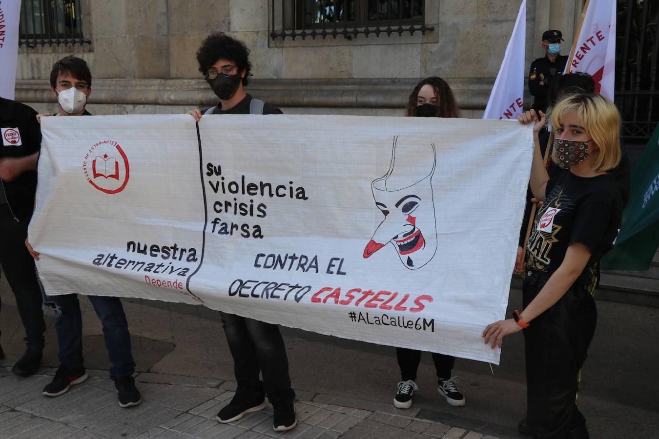 Cerca de treinta estudiantes denuncian la falta de remuneración en las prácticas universitarias y la «segregación» en las clases telemáticas.