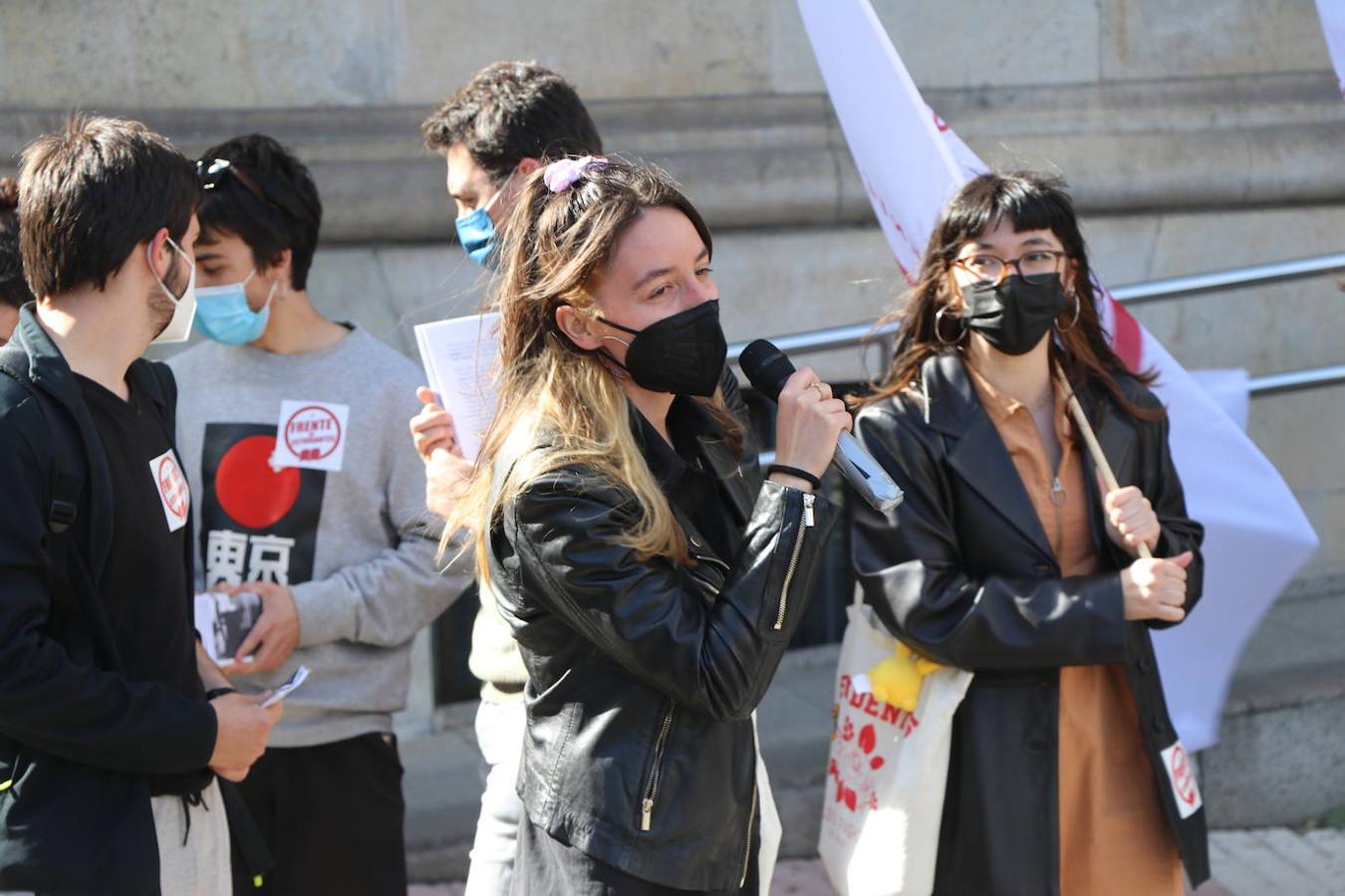 Cerca de treinta estudiantes denuncian la falta de remuneración en las prácticas universitarias y la «segregación» en las clases telemáticas.