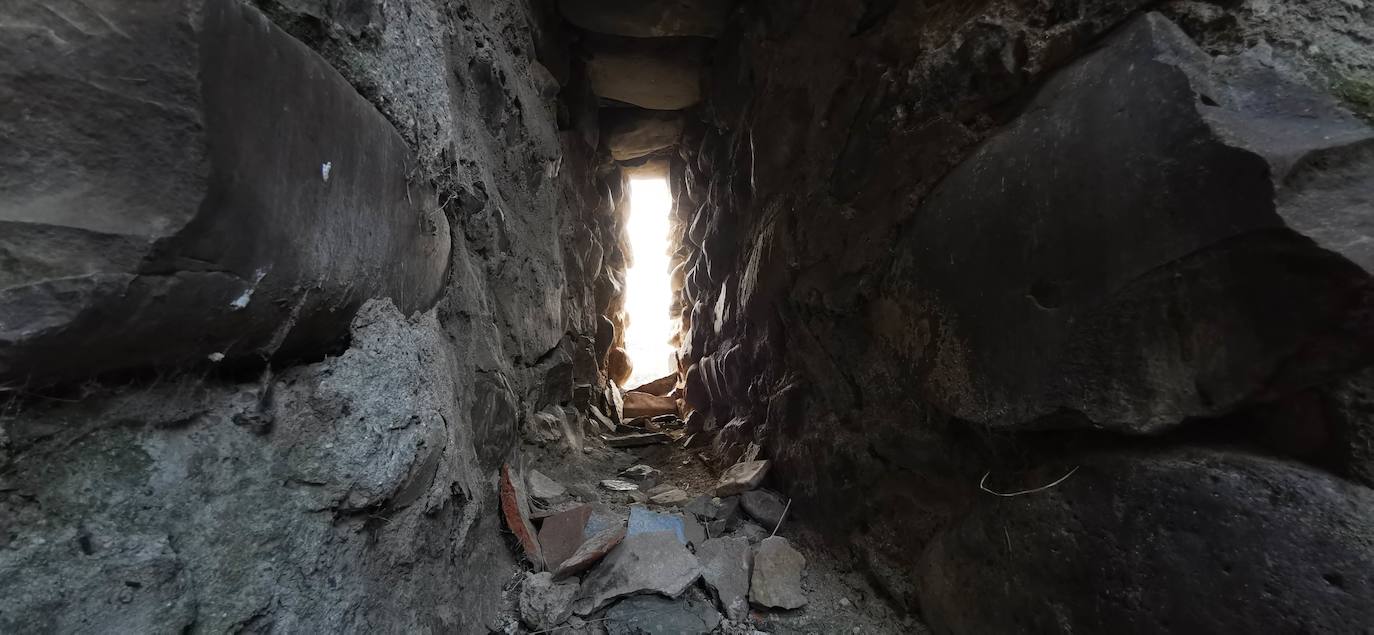 Los vecinos de la localidad del Castillo, en Riello, consiguen la cesión del Castillo de Benal, antigua propiedad de los Condes de Luna, para su rehabilitación y puesta en valor tras décadas de olvido que han llevado a la fortaleza a un estado de ruina.