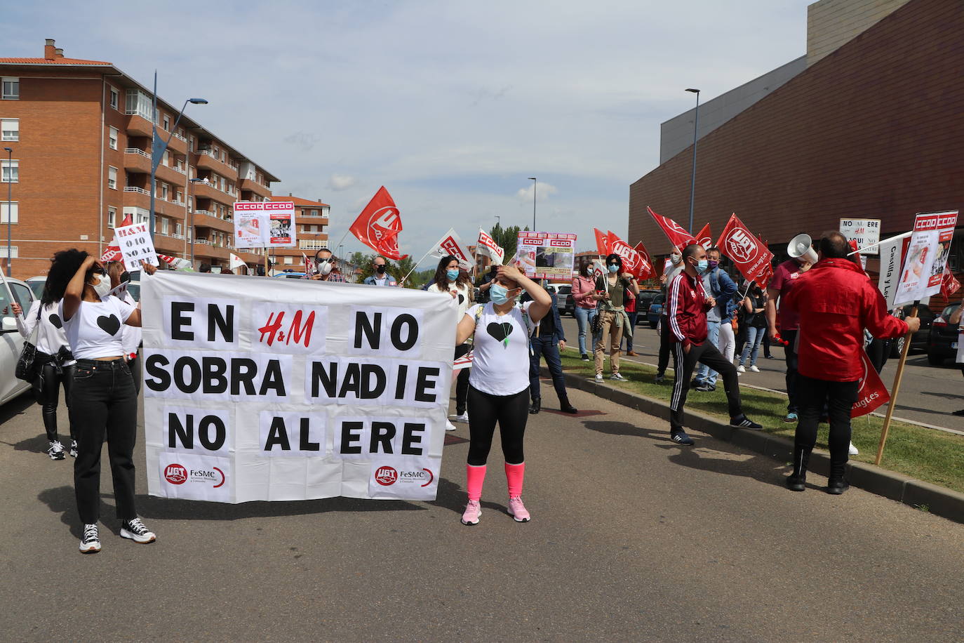 Las trabajadoras reclaman que no se precarice su empleo y se mantegan todos los puestos.