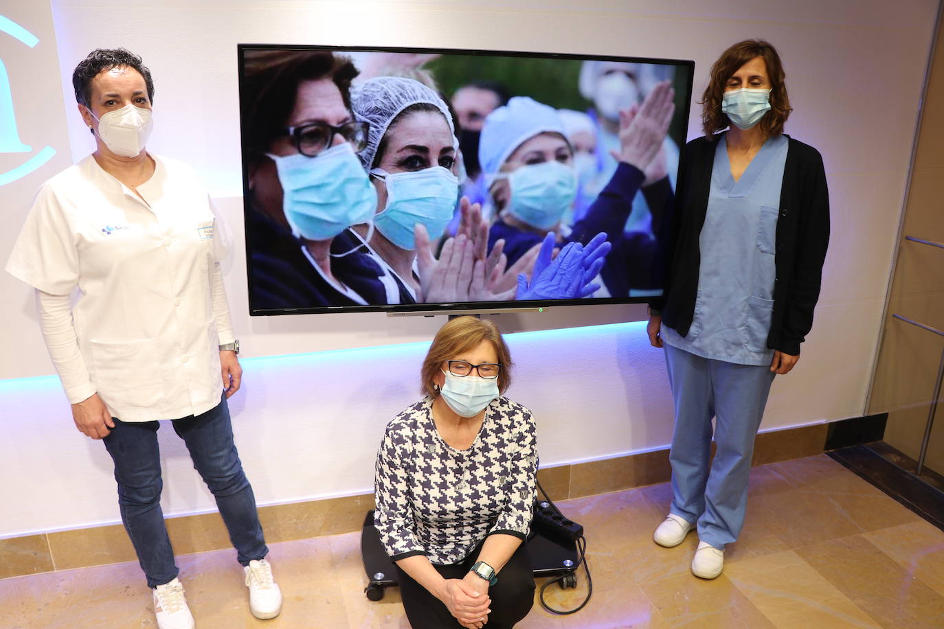 Ana Cobos, Micol Battaner y Ana Aguilera rememoran su labor como enfermeras de diferentes sectores en el Día Internacional de la Enfermería.