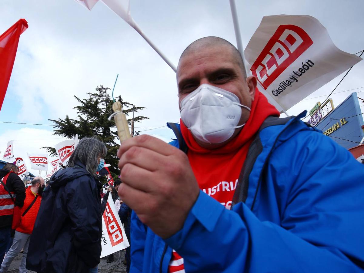 Los empleados de Roldán respaldan la primera jornada de huelga en demanda de una única prima de producción y exigen una propuesta a la empresa.