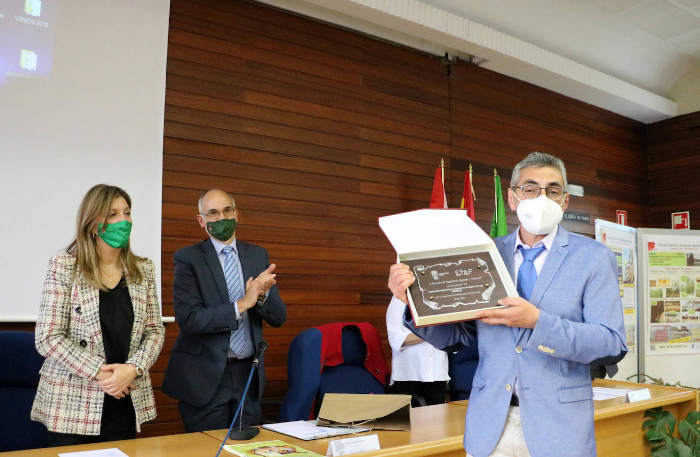 42 estudiantes recibieron la graduación de la Escuela de Ingeniería Agraria y Forestal de la ULE 