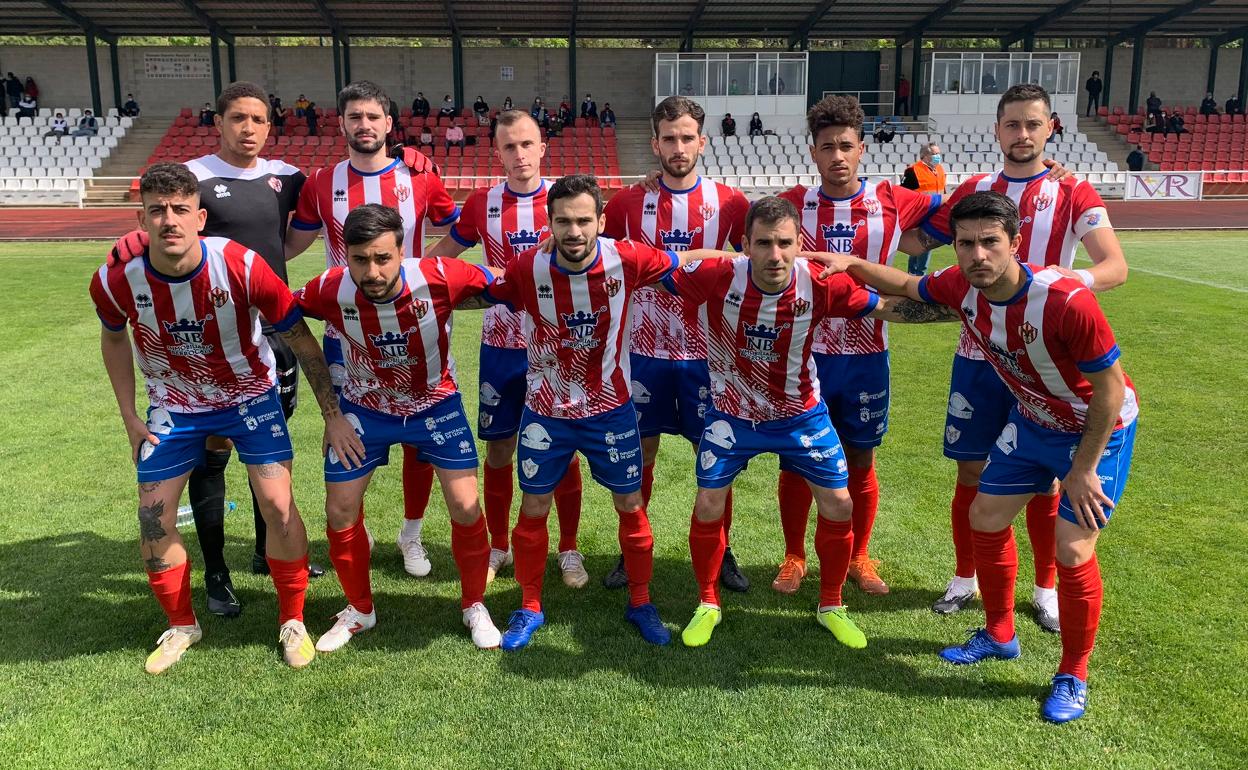 Once del Atlético Bembibre en un partido de esta temporada.