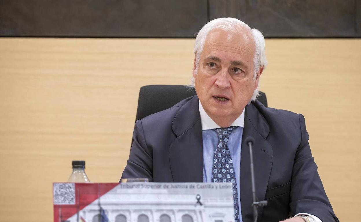 El presidente del Tribunal Superior de Justicia de Castilla y León, José Luis Concepción, comparece ante los medios para dar a conocer la Memoria Anual de Actividades y Funcionamiento del Alto Tribunal correspondiente al año 2020.