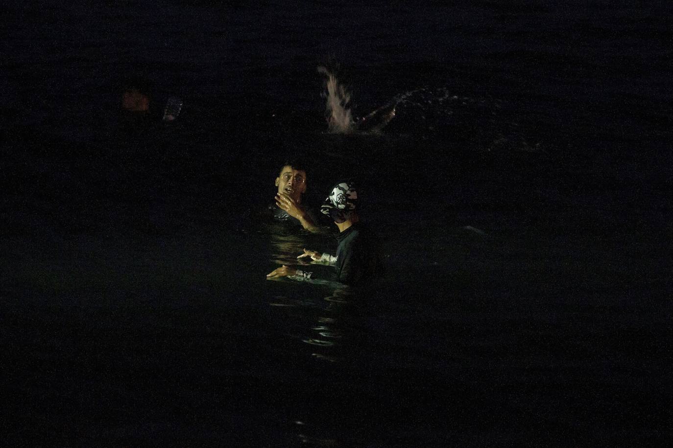 Tercer día de crisis migratoria en la frontera entre Ceuta y Marruecos