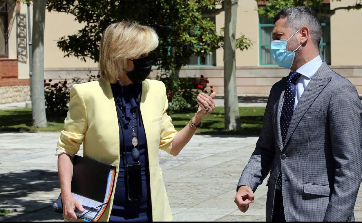 Casado destaca las cinco semanas consecutivas de «descenso discreto» en Castilla y León