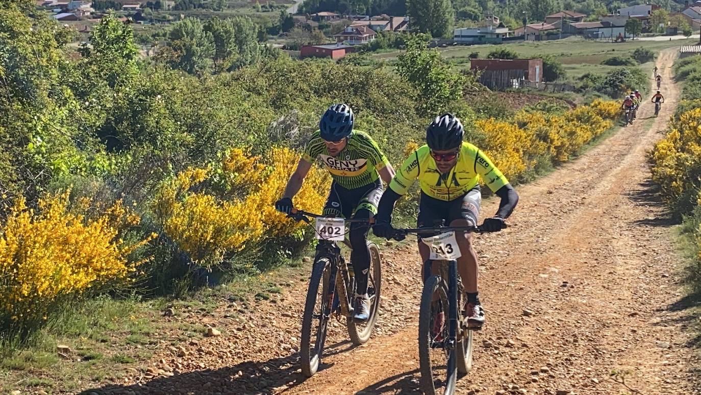 La Transonarriba ha convertido el municipio en el centro neurálgico del ciclismo de montaña en la provincia de León.