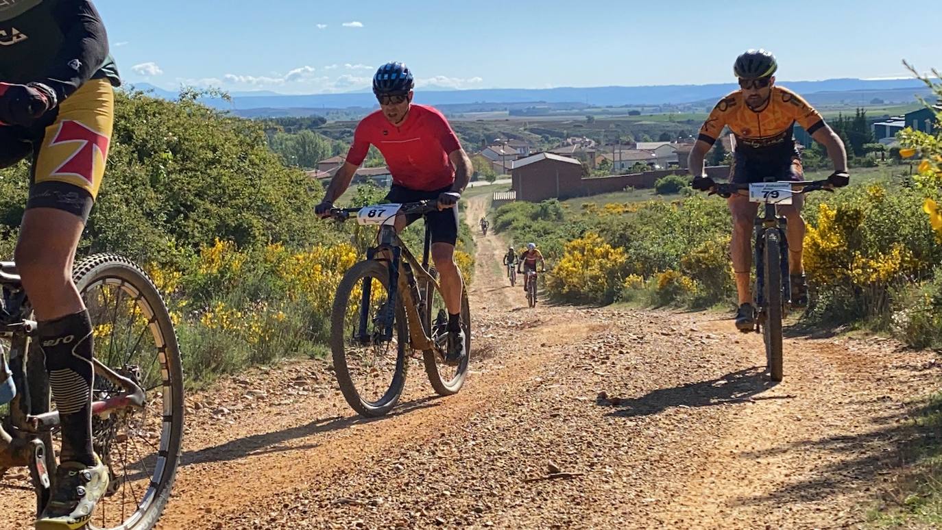 La Transonarriba ha convertido el municipio en el centro neurálgico del ciclismo de montaña en la provincia de León.