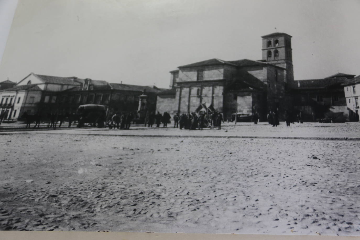 Plaza e iglesia de San Marcelo.