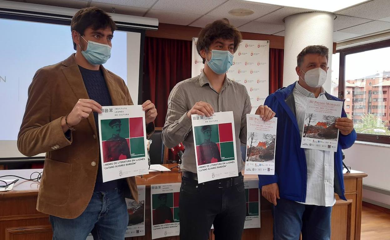 Presentación de la primera convocatoria del Premio Caitano Álvarez Bardón de literatura en leonés.