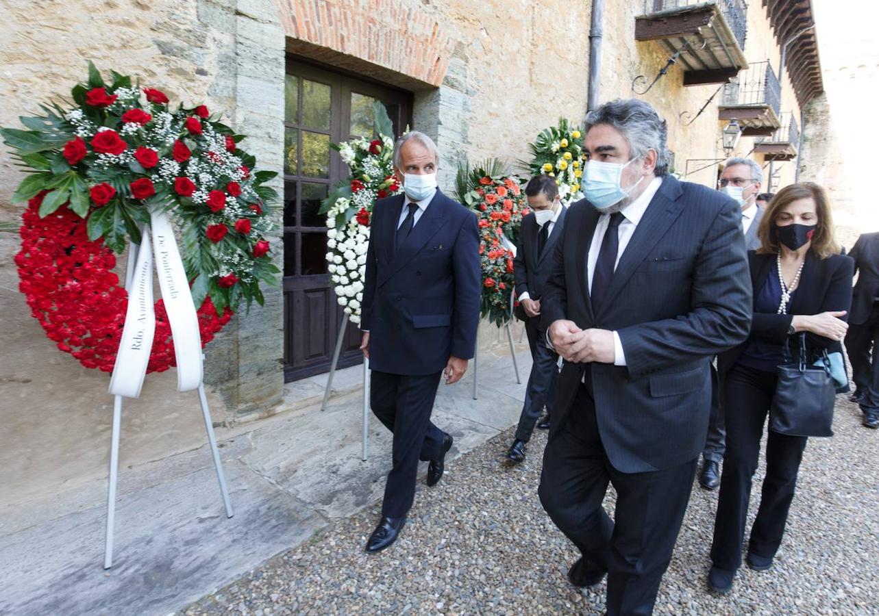 El ministro de Cultura y Deporte, José Manuel Rodríguez Uribes, asiste al funeral del compositor y director de orquesta Cristóbal Halffter en la Colegiata de Villafranca del Bierzo