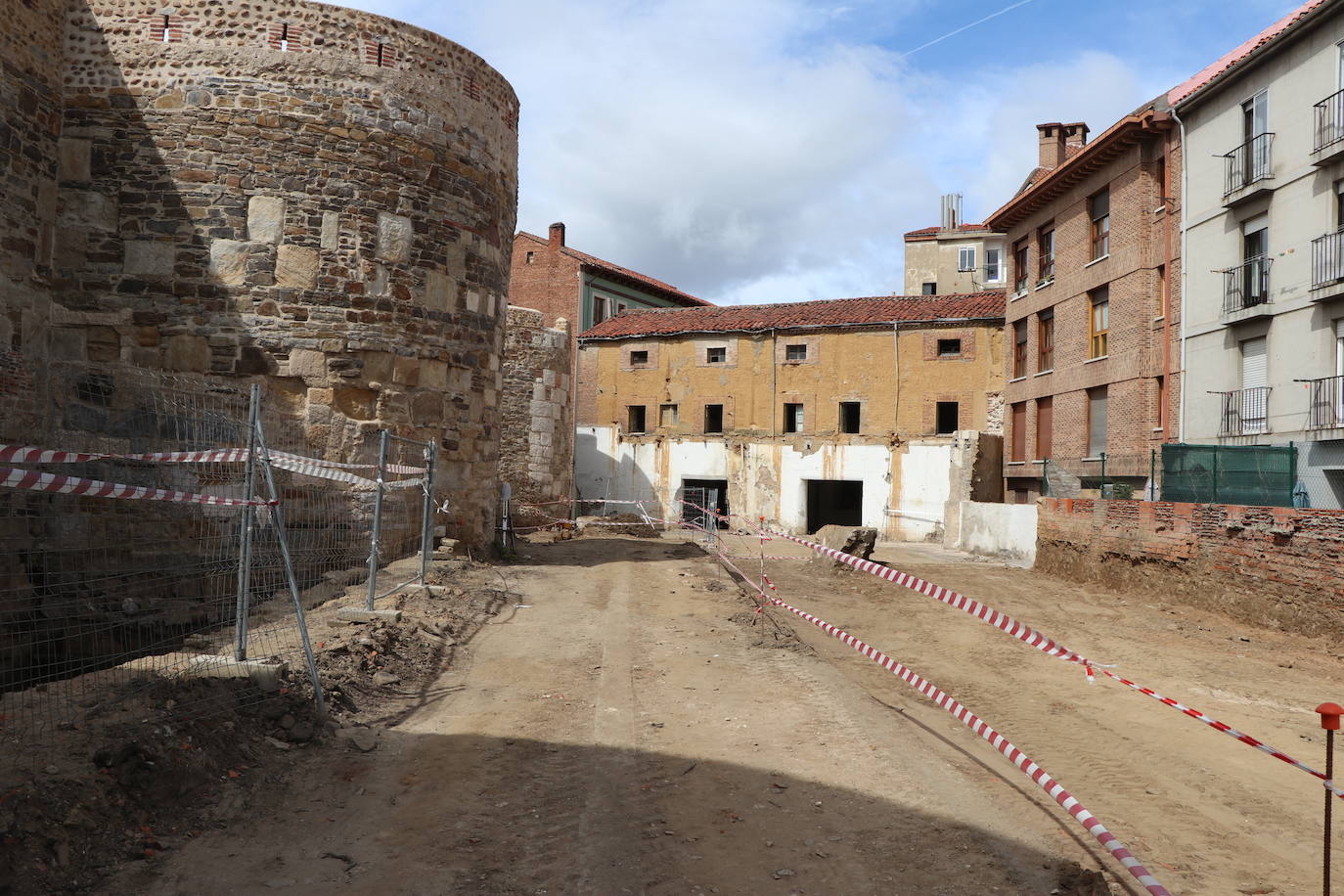 La zona arqueológica de la Era del Moro dotará a la capital de nuevos lienzos de su muralla que será puesta en valor.
