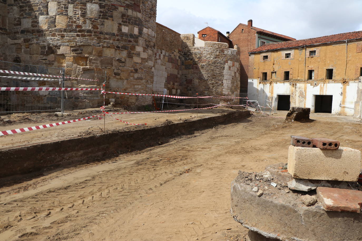 La zona arqueológica de la Era del Moro dotará a la capital de nuevos lienzos de su muralla que será puesta en valor.
