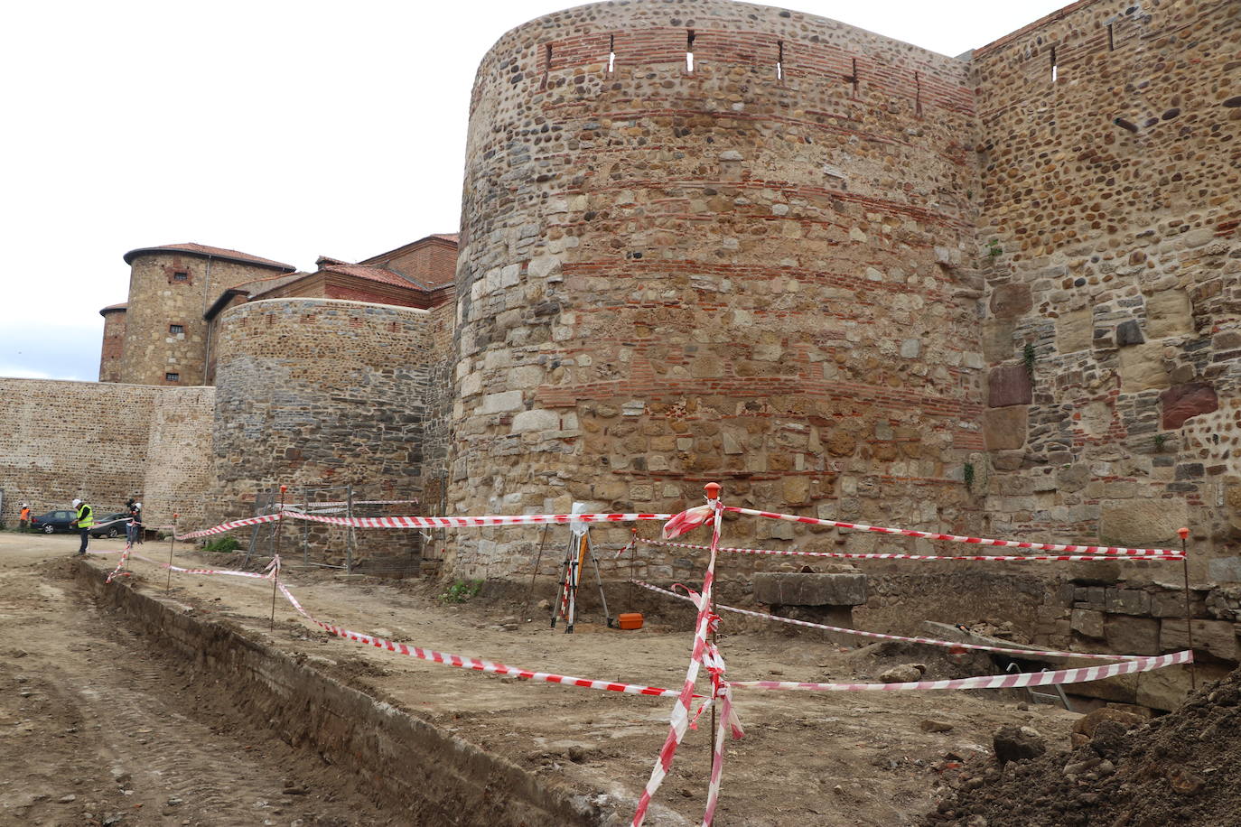 La zona arqueológica de la Era del Moro dotará a la capital de nuevos lienzos de su muralla que será puesta en valor.