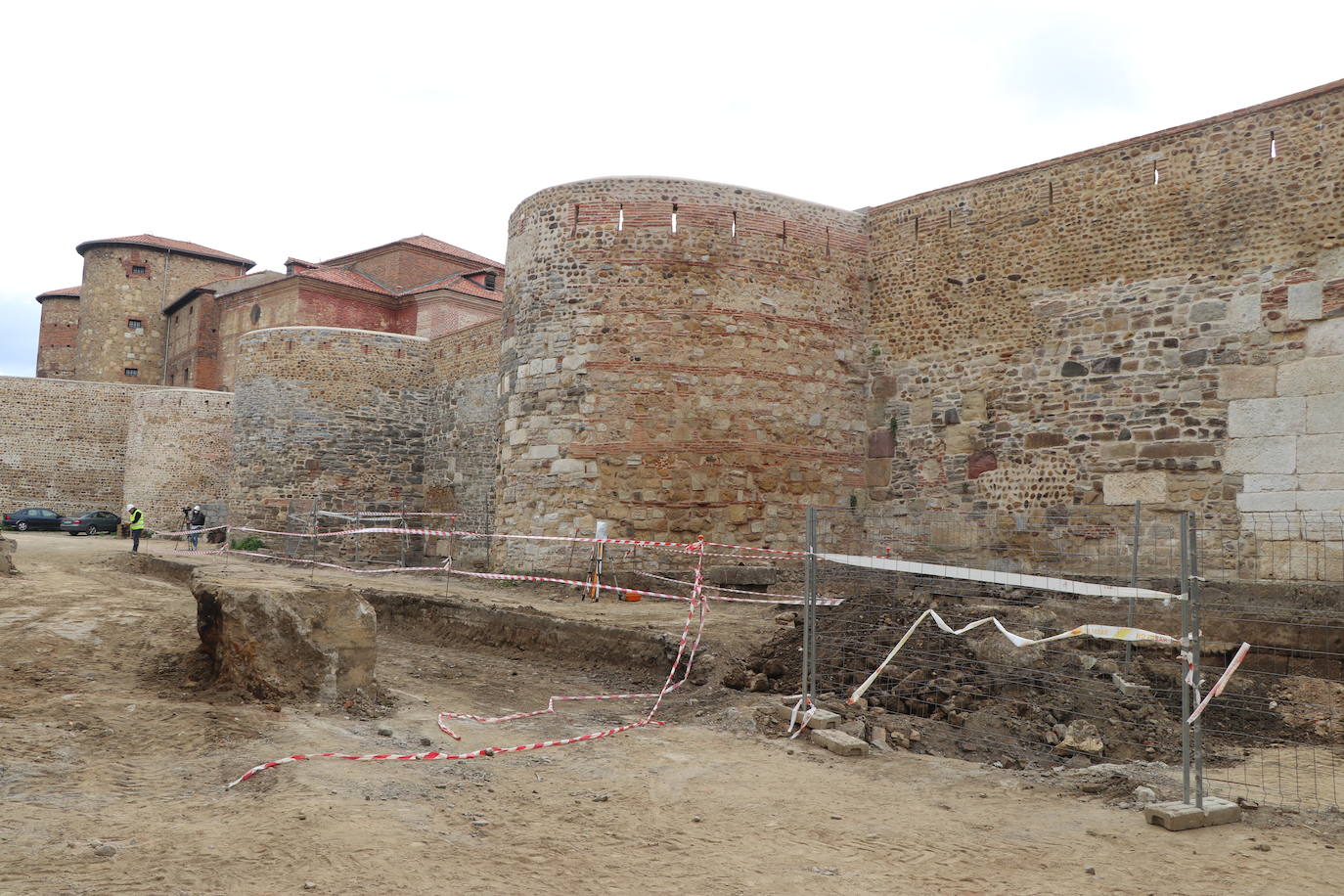 La zona arqueológica de la Era del Moro dotará a la capital de nuevos lienzos de su muralla que será puesta en valor.
