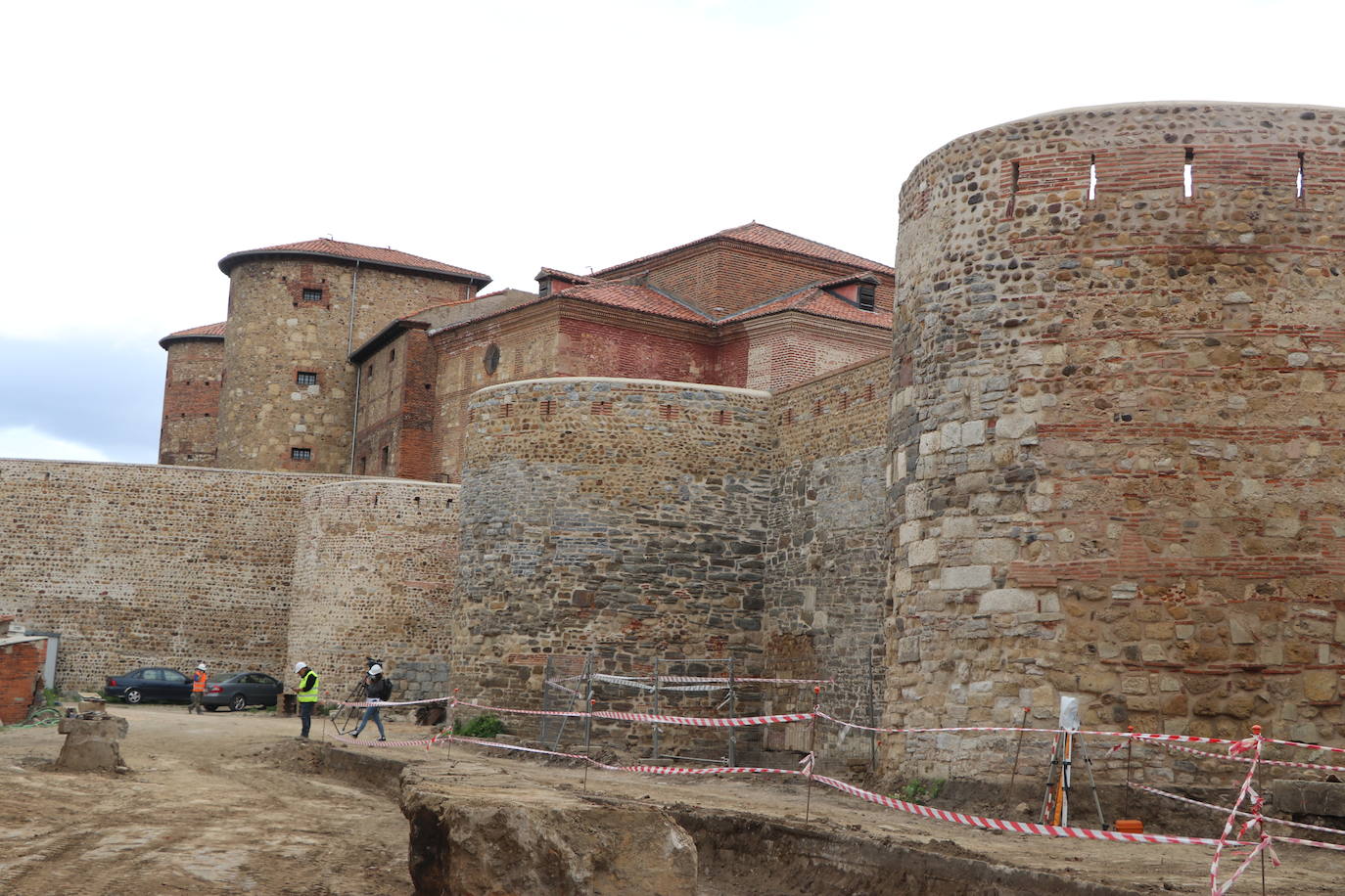 La zona arqueológica de la Era del Moro dotará a la capital de nuevos lienzos de su muralla que será puesta en valor.