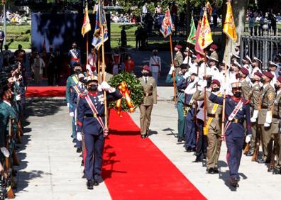 Imagen secundaria 1 - Los Reyes presiden otro Día de las Fuerzas Armadas sin desfile