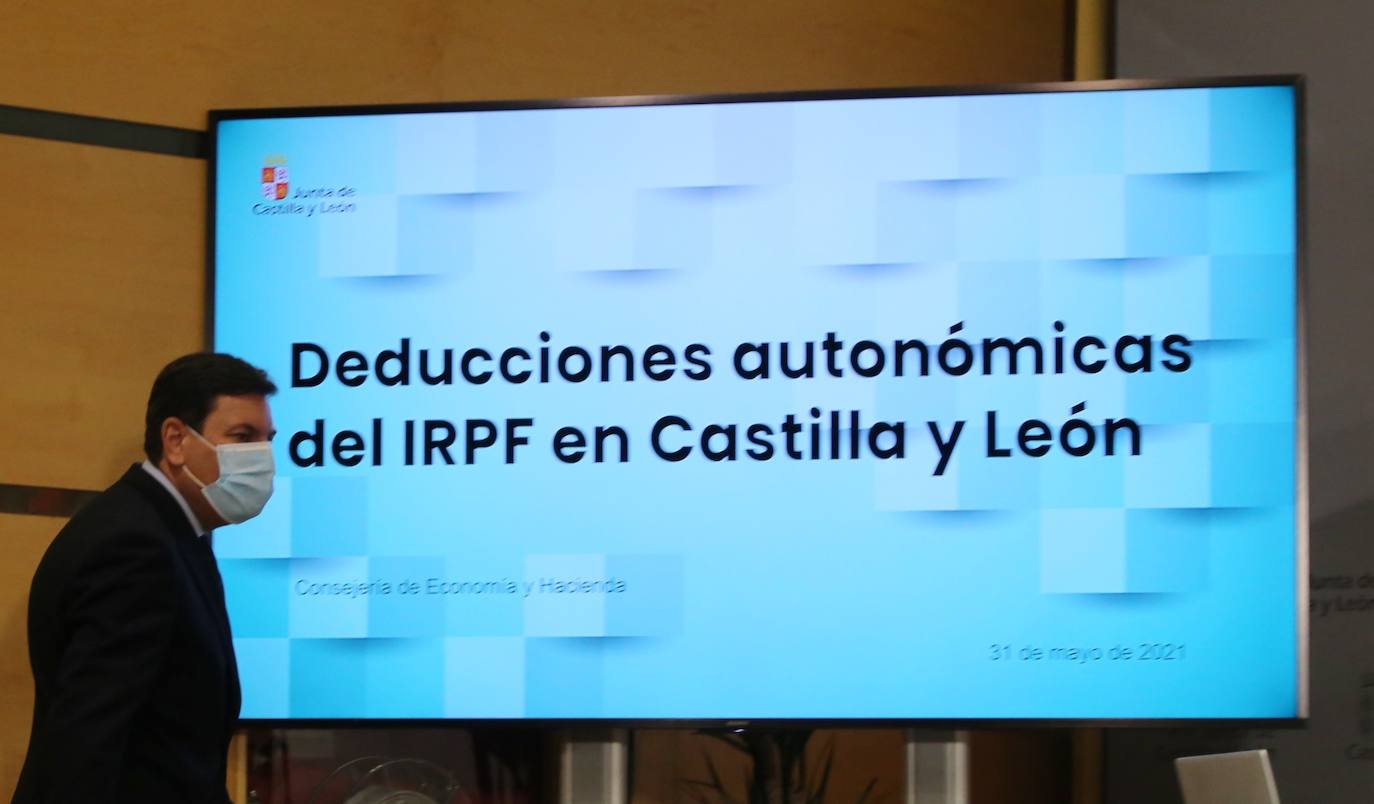 El consejero de Economía y Hacienda, Carlos Fernández Carriedo, presenta las deducciones autonómicas del IRPF en Castilla y León y la campaña de ayuda a la Declaración de la Renta 2020 en el medio rural