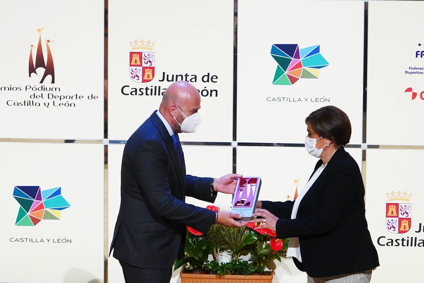 Entrega de la VIII y IX Edición de los Premio Pódium del Deporte.