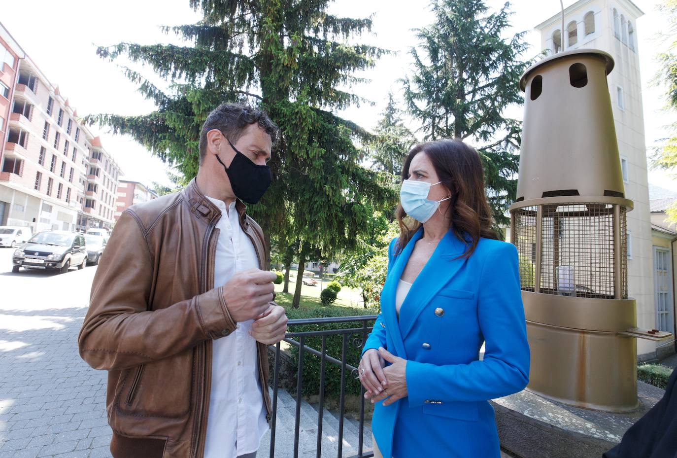 Fotos: Visita de la consejera de Empleo e Industria a Villablino