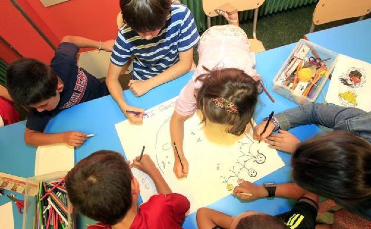 La Consejería de Familia estrena el programa 'Conciliamos' este verano en 33 municipios de menos de 3.000 habitantes de León